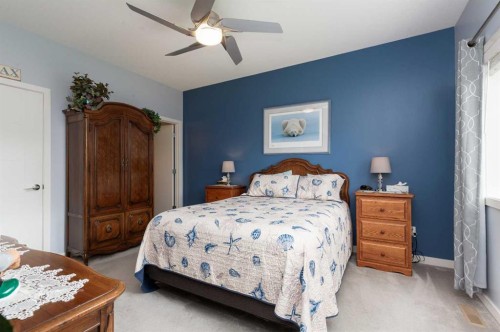 2-318 Northlander Bend West, Lethbridge, AB - Indoor Photo Showing Bedroom