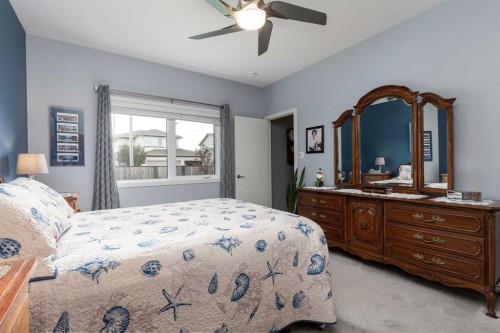 2-318 Northlander Bend West, Lethbridge, AB - Indoor Photo Showing Bedroom