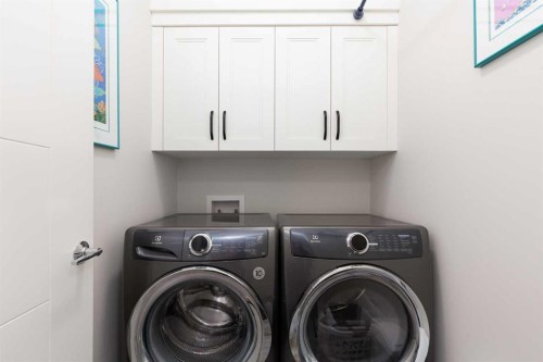 2-318 Northlander Bend West, Lethbridge, AB - Indoor Photo Showing Laundry Room