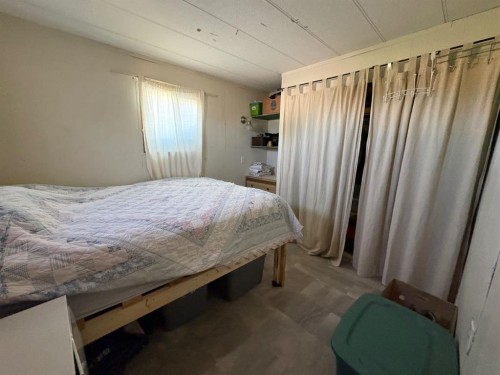 #2-2715 Westside Drive, Lethbridge, AB 
