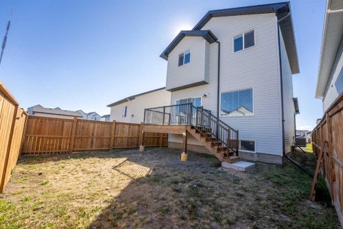 91 Blackwolf Pass North, Lethbridge, AB 
