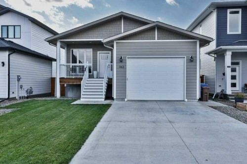 162 Prairie Gold Street  Taber, AB T1G 0G3