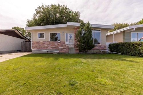 2702 11 Avenue NORTH Lethbridge, AB T1H 1N4