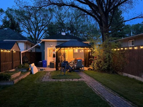 328 12C Street North, Lethbridge, AB 