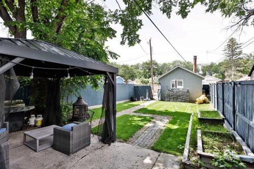 328 12C Street North, Lethbridge, AB 