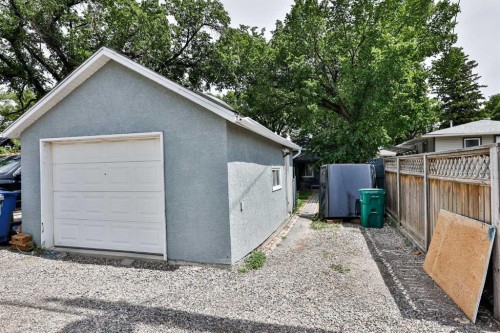 328 12C Street North, Lethbridge, AB 
