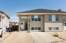 839 Blackfoot Terrace WESTLethbridge, AB T1K 7Y7