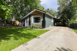145 S 1 Street WESTMagrath, AB T0K 1J0