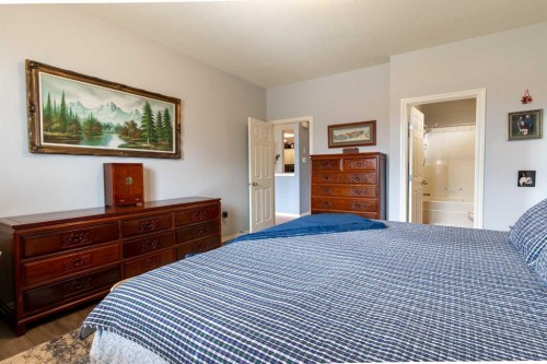 324 E 350 N, Raymond, AB 