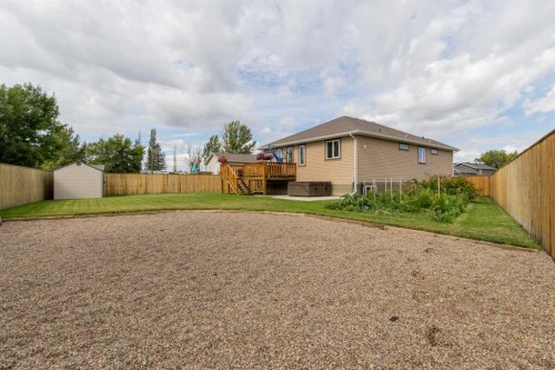 324 E 350 N, Raymond, AB 