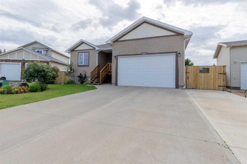 324 E 350 N, Raymond, AB 