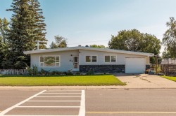 528 7 Street WESTCardston, AB T0K 0K0