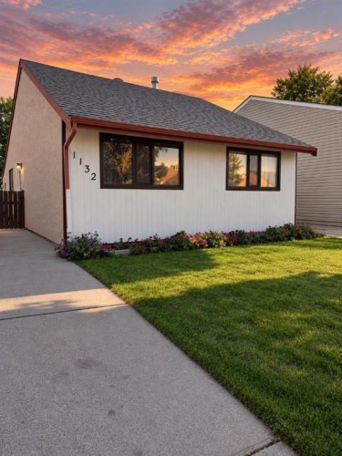 1132 St David Road NORTH Lethbridge, AB T1H 5A6