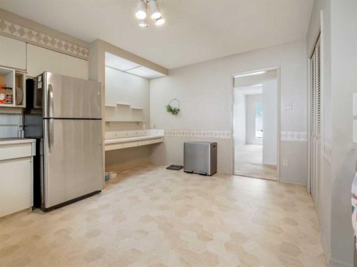 2515 3Rd Avenue South, Lethbridge, AB 