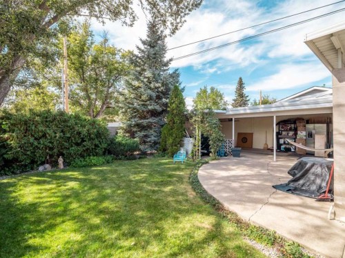 2515 3Rd Avenue South, Lethbridge, AB 