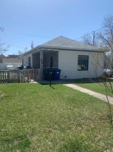 420 21 Street , Fort Macleod, AB T0L 0Z0