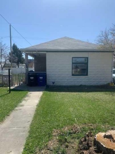 420 21 Street , Fort Macleod, AB T0L 0Z0 2