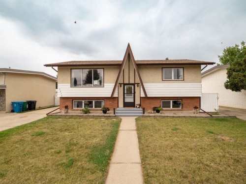 2010 20Th Street North, Lethbridge, AB 