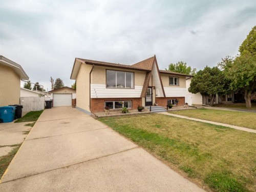 2010 20Th Street North, Lethbridge, AB 