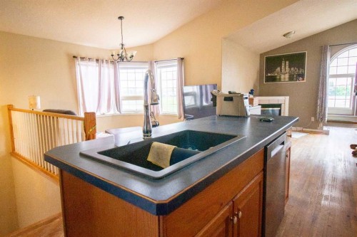 818 Red Crow Boulevard West, Lethbridge, AB 