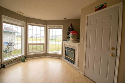 818 Red Crow Boulevard West, Lethbridge, AB 