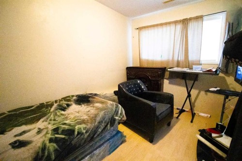 818 Red Crow Boulevard West, Lethbridge, AB 