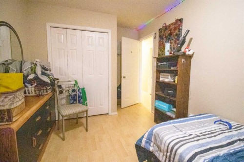 818 Red Crow Boulevard West, Lethbridge, AB 