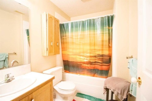 818 Red Crow Boulevard West, Lethbridge, AB 