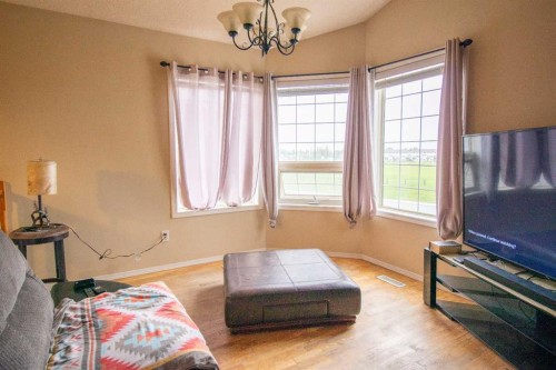 818 Red Crow Boulevard West, Lethbridge, AB 