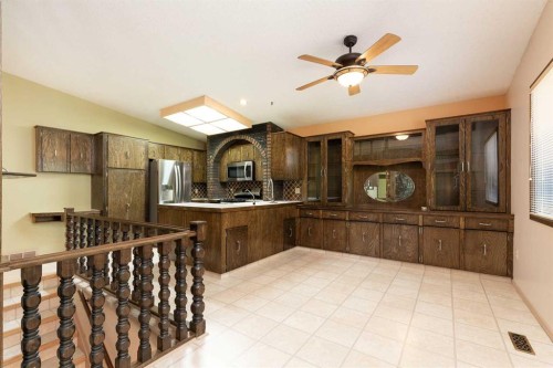 317 Laval Boulevard West, Lethbridge, AB 