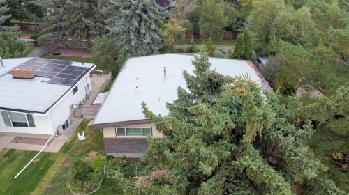 317 Laval Boulevard West, Lethbridge, AB 
