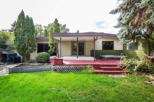 317 Laval Boulevard West, Lethbridge, AB 
