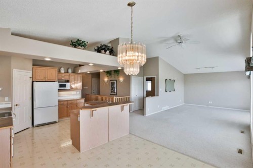 34 Fairmont Crescent South, Lethbridge, AB 