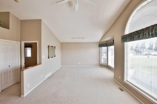 34 Fairmont Crescent South, Lethbridge, AB 