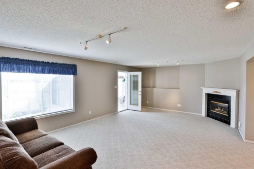 34 Fairmont Crescent South, Lethbridge, AB 
