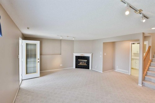 34 Fairmont Crescent South, Lethbridge, AB 