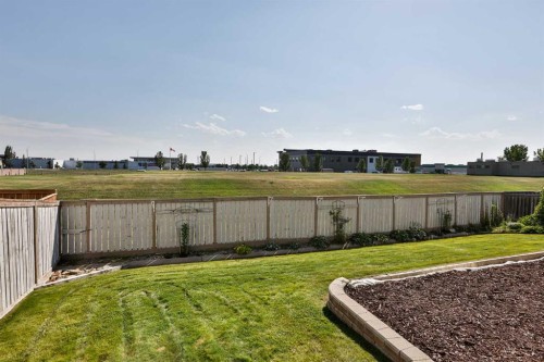 34 Fairmont Crescent South, Lethbridge, AB 