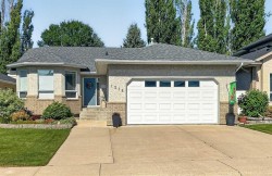 1218 Great Lakes Place SOUTHLethbridge, AB T1K 6R6
