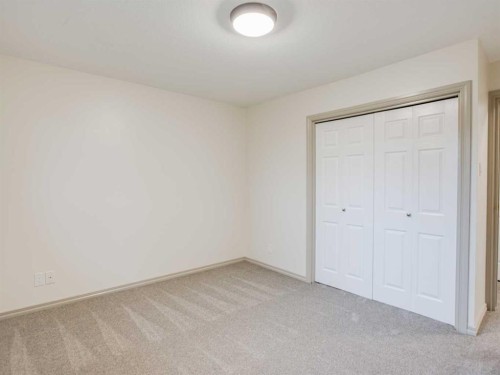 230 Eagle Road North, Lethbridge, AB 
