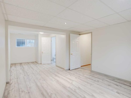 230 Eagle Road North, Lethbridge, AB 