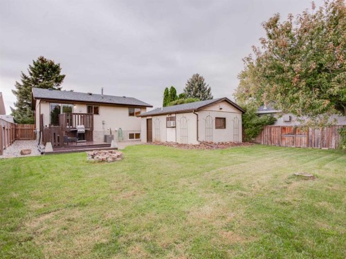 230 Eagle Road North, Lethbridge, AB 