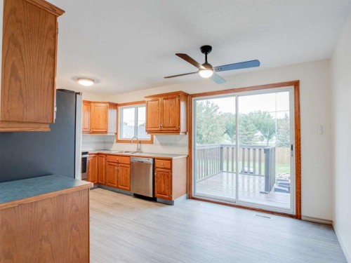 230 Eagle Road North, Lethbridge, AB 