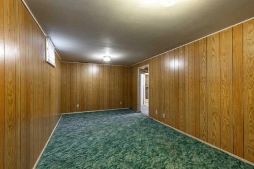 524 12A Street North, Lethbridge, AB 