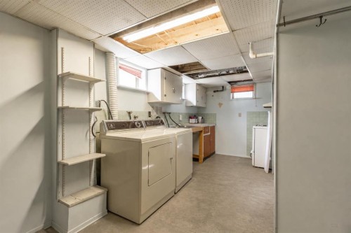 524 12A Street North, Lethbridge, AB 