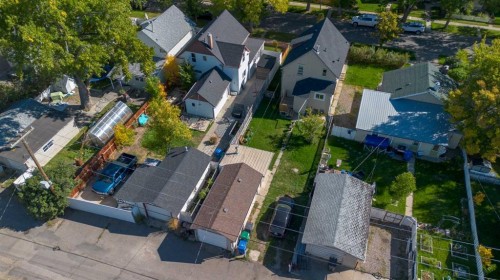 524 12A Street North, Lethbridge, AB 
