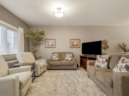 3-179 Fairmont Boulevard South, Lethbridge, AB 
