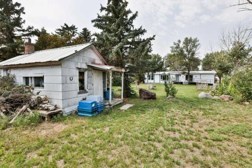 327 Centre Street, Lomond, AB 