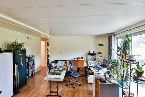 327 Centre Street, Lomond, AB 