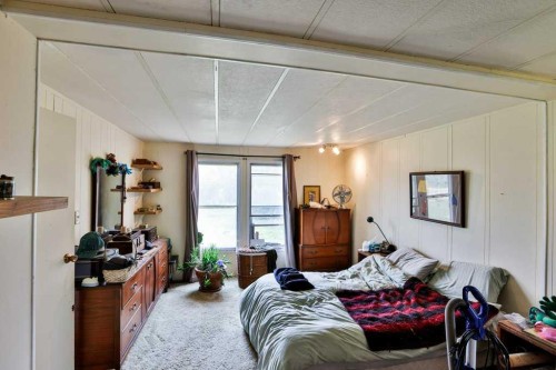 327 Centre Street, Lomond, AB 