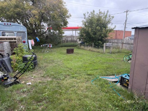 5007 45 Avenue, Taber, AB 